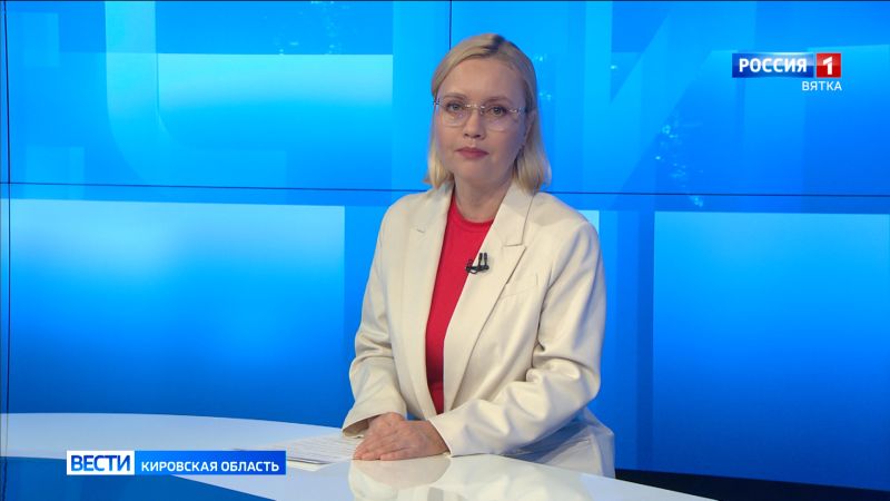 Съемочная группа ГТРК «Вятка» работает на пресс-конференции Президента