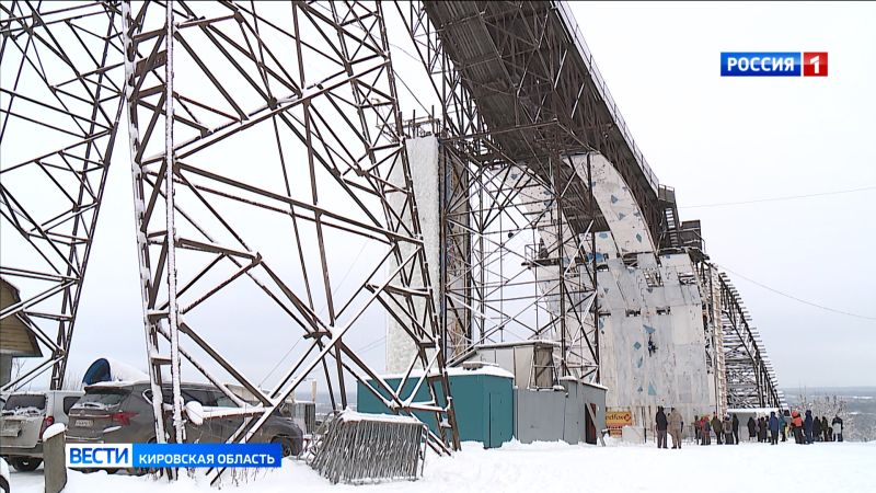 Кировчанка стала чемпионкой России по ледолазанию