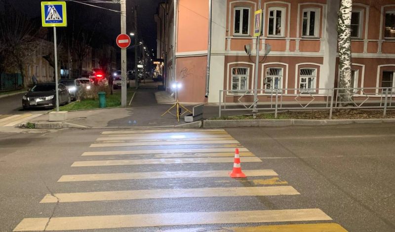 В аварии в Кирове пострадали две девочки-пешеходы