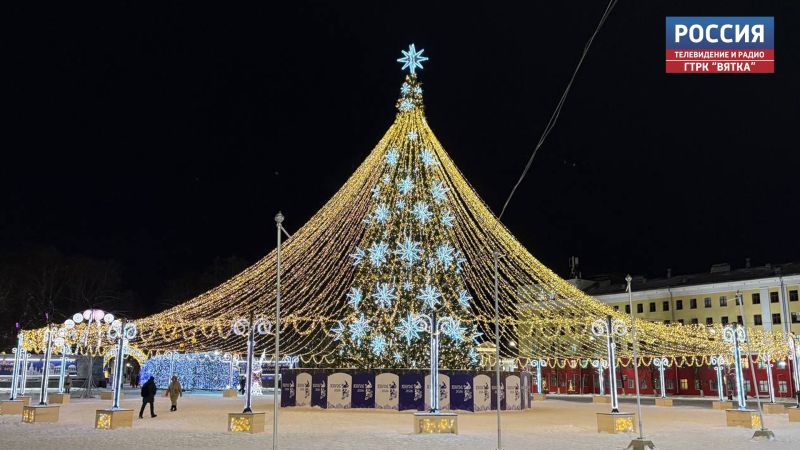 Глава администрации Кирова рассказал, появятся ли на новогодней Театральной площади горки