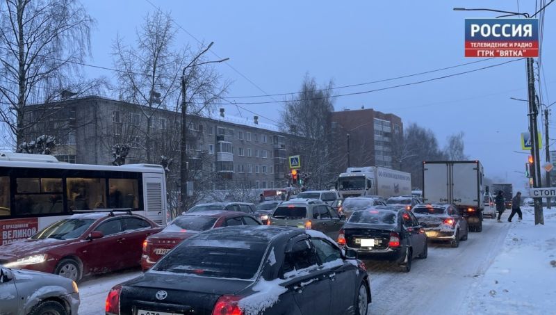 Глава региона поручил проработать вопрос о смене организации движения в Кирове