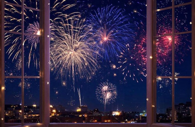 В новогоднюю ночь женщин чаще раздражают залпы петард, мужчин — скучные новогодние огоньки