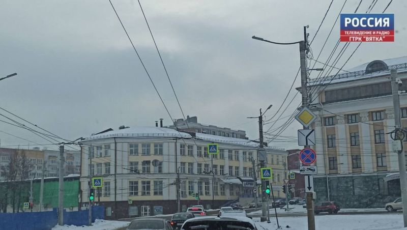 Вячеслав Симаков прокомментировал 2 утренних ЧП с общественным транспортом в Кирове