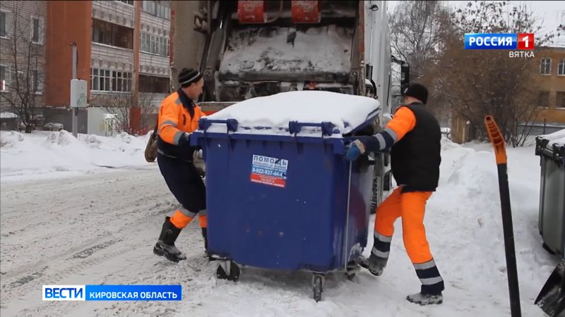 В Кировской области ввели штрафы для водителей, которые мешают вывозу мусора