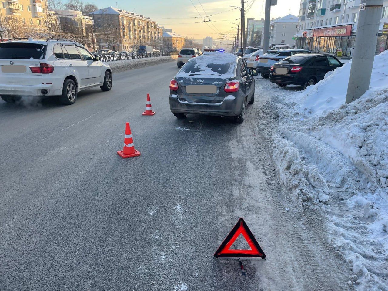 В Кирове автомобилисты сбили двух женщин