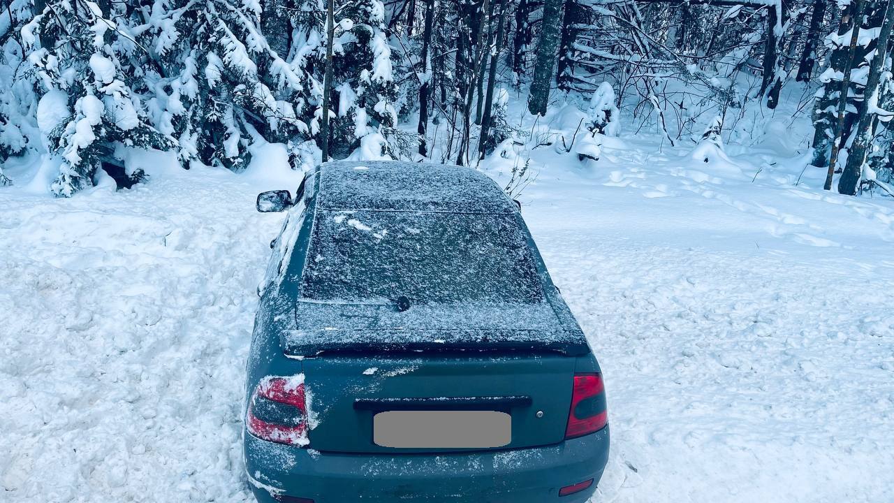 В Свечинском районе опрокинулся автомобиль: есть пострадавшая