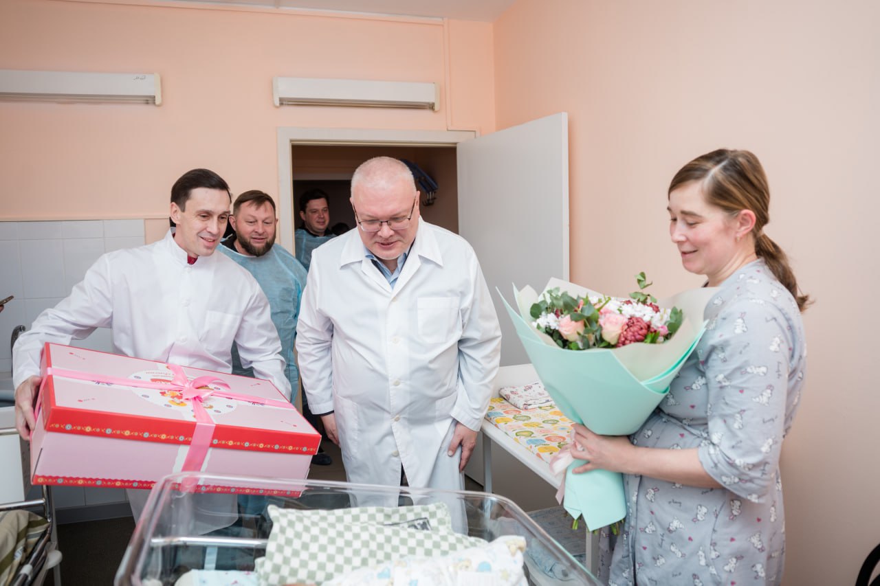 Первыми новорожденными в Кировской области в 2026 году стали Кирилл и Александра