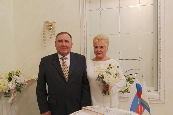 Многодетная семья из Кировской области отметила золотую свадьбу