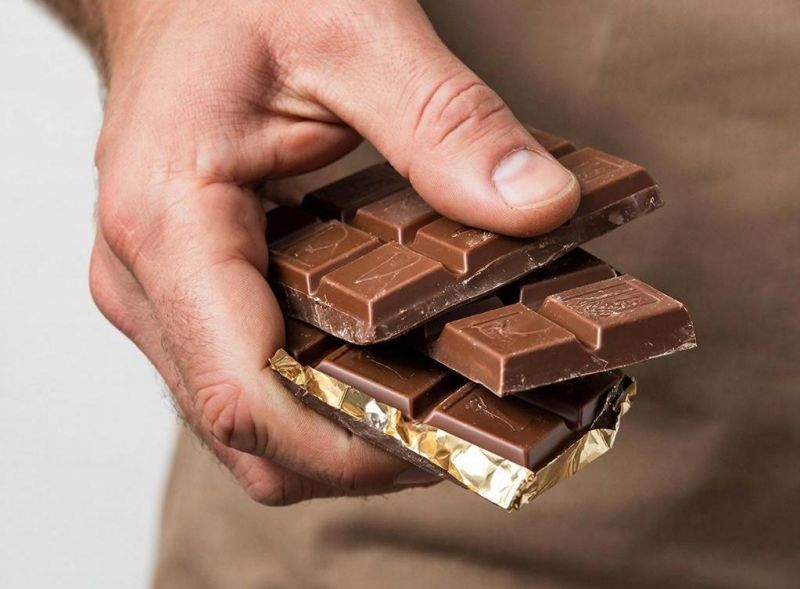 В Кирове задержали двух похитителей батончиков шоколада