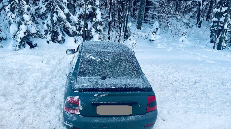 В Свечинском районе опрокинулся автомобиль: есть пострадавшая