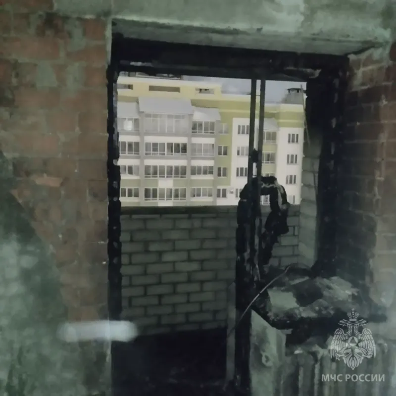 Жильцов многоэтажного дома в Кирове эвакуировали из-за пожара
