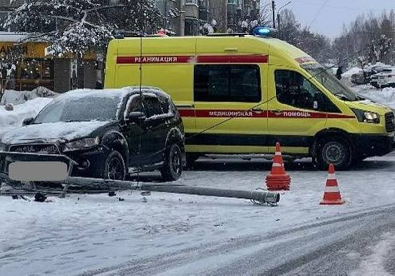 В Кирове погиб мужчина в результате аварии на улице Ленина