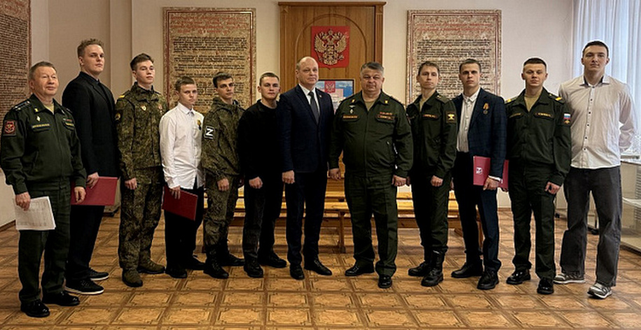 Лучшие военнослужащие запаса Кировской области получили награды.