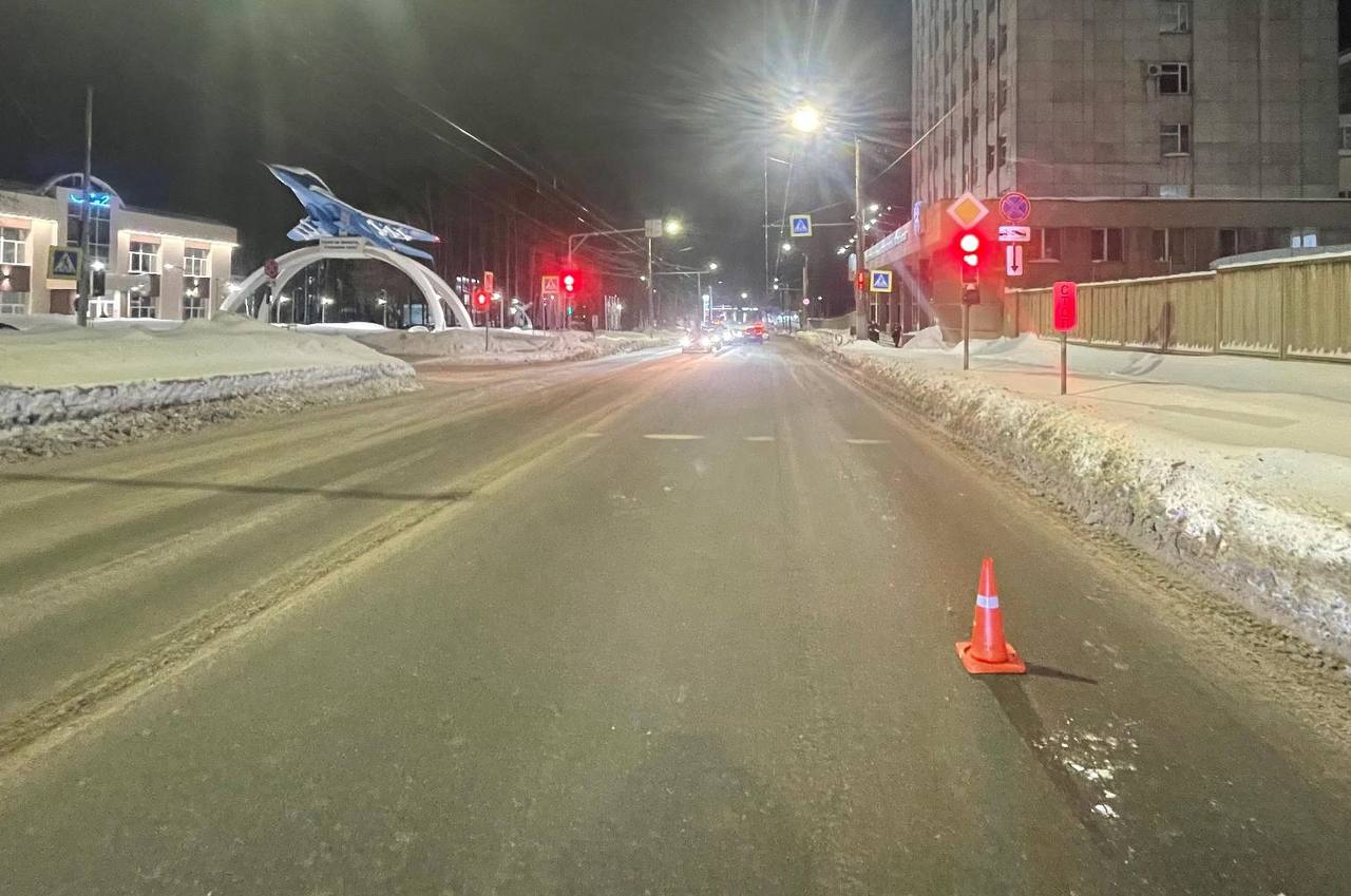 В Кирове из-за резкого торможения пострадала пассажирка автобуса