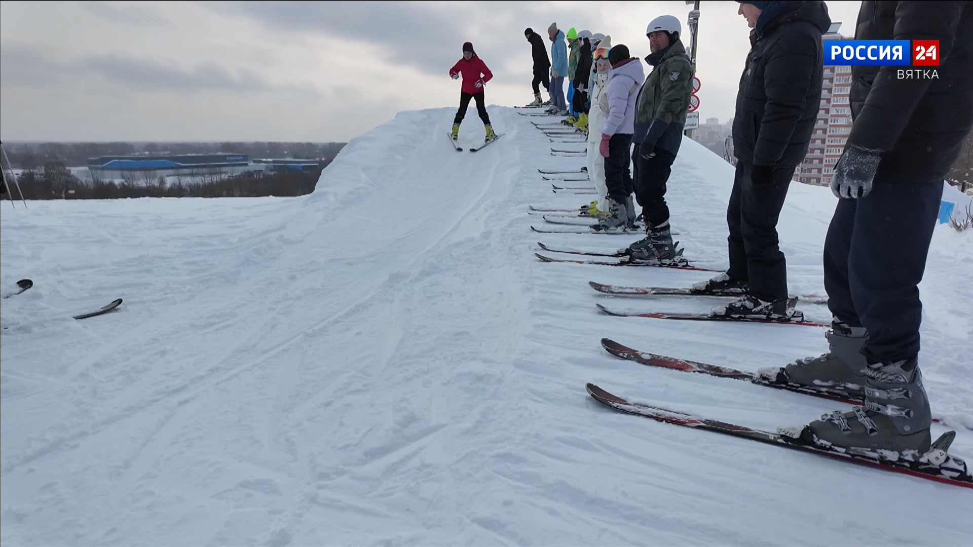 В Кирове прошли мастер-классы по сноуборду и горным лыжам
