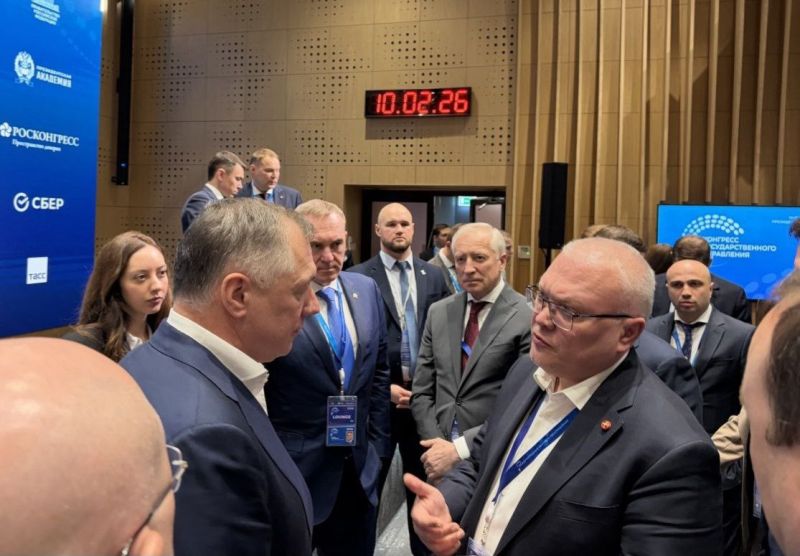 Вице-премьер Марат Хуснуллин и Александр Соколов обсудили перспективы использования деревянного домостроения