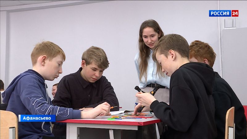 Мобильный технопарк «Кванториум» прибыл в Афанасьево