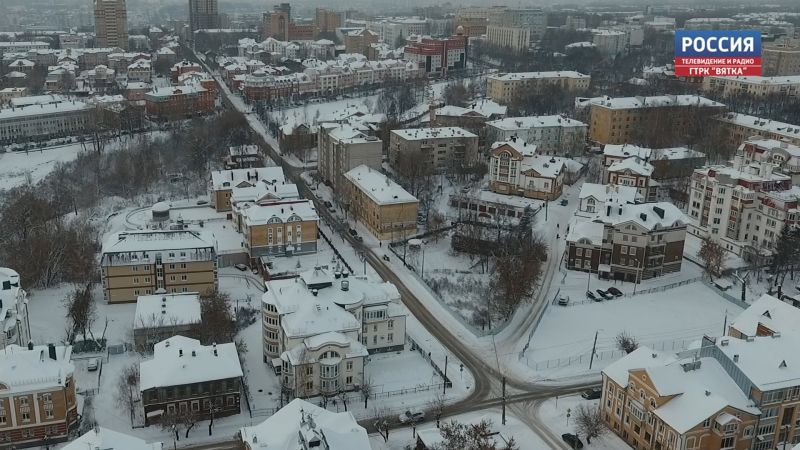 Губернатор поручил принять экстренные меры для расчистки дворов и крыш