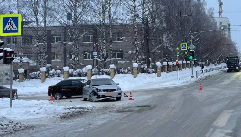 19-летний пассажир «Мицубиси» пострадал в ДТП в Кирове