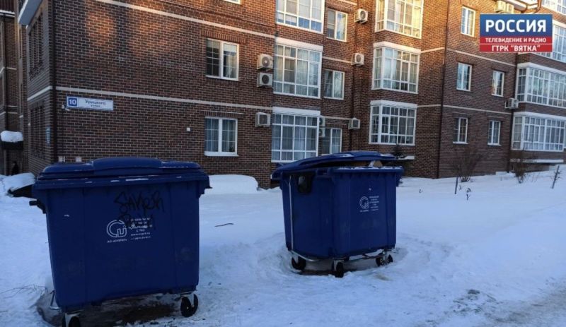 Площадки ТКО в Кирове будет обслуживать малогабаритный мусоровоз