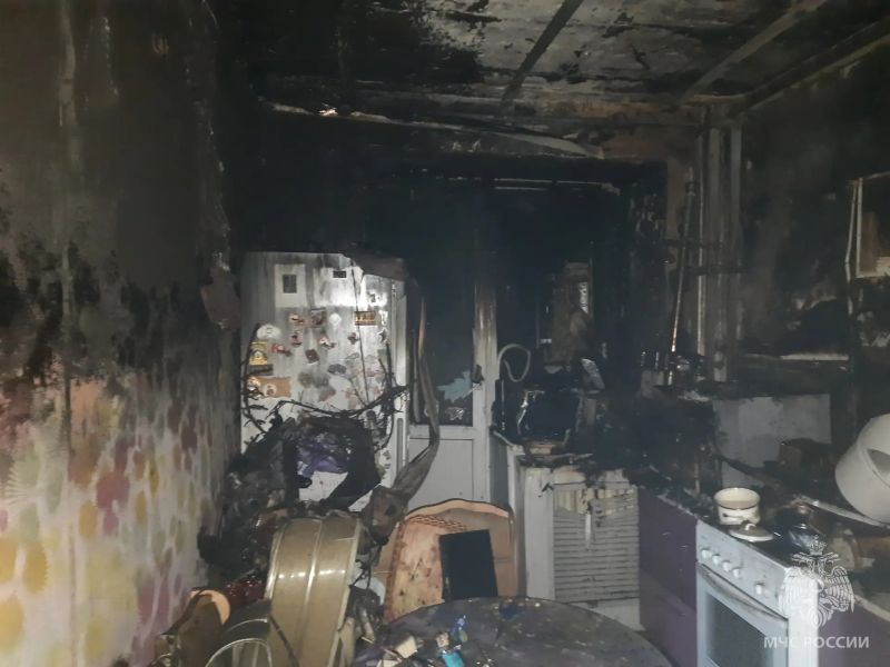 В Мурашах пожарные спасли людей