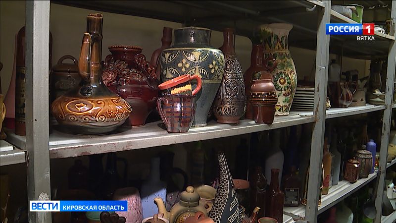 В Кирове проходит акция «Подарите натюрморт школе»