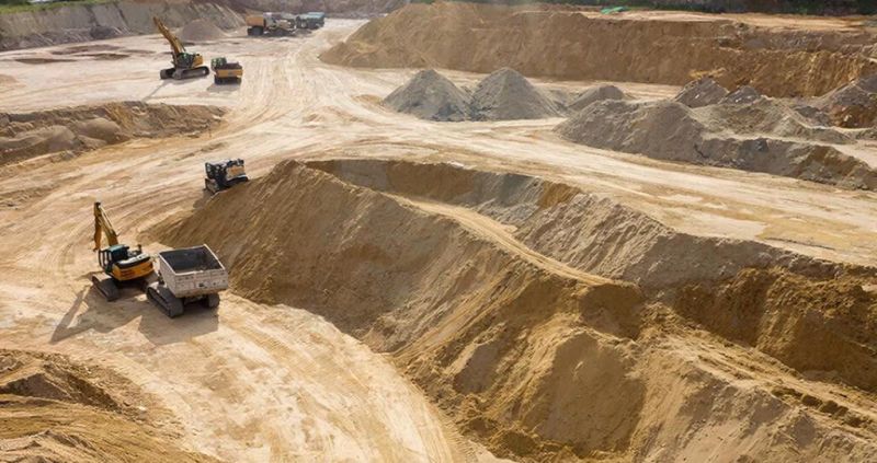 В министерстве охраны окружающей среды Кировской области прокомментировали ситуацию с вывозом песка в Лузском округе