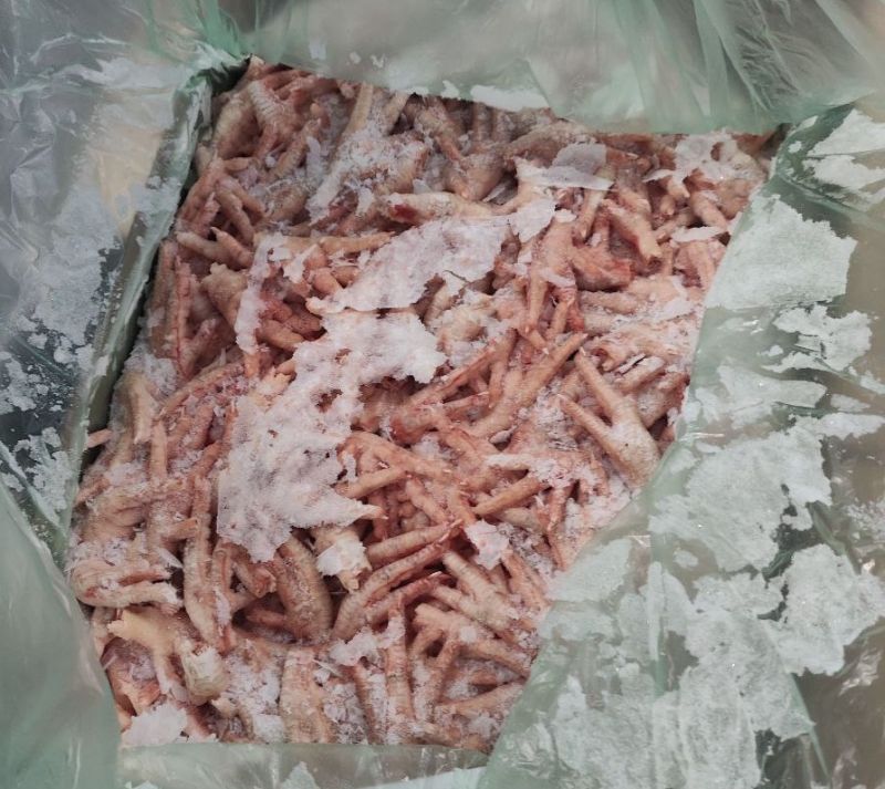 Более 40 тонн куриных лапок экспортировано из Кировской области в Китай