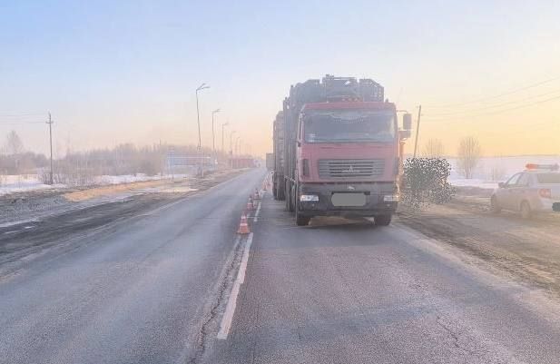 После аварии с грузовиком в Яранском районе помощь понадобилась двум женщинам 44 и 68 лет