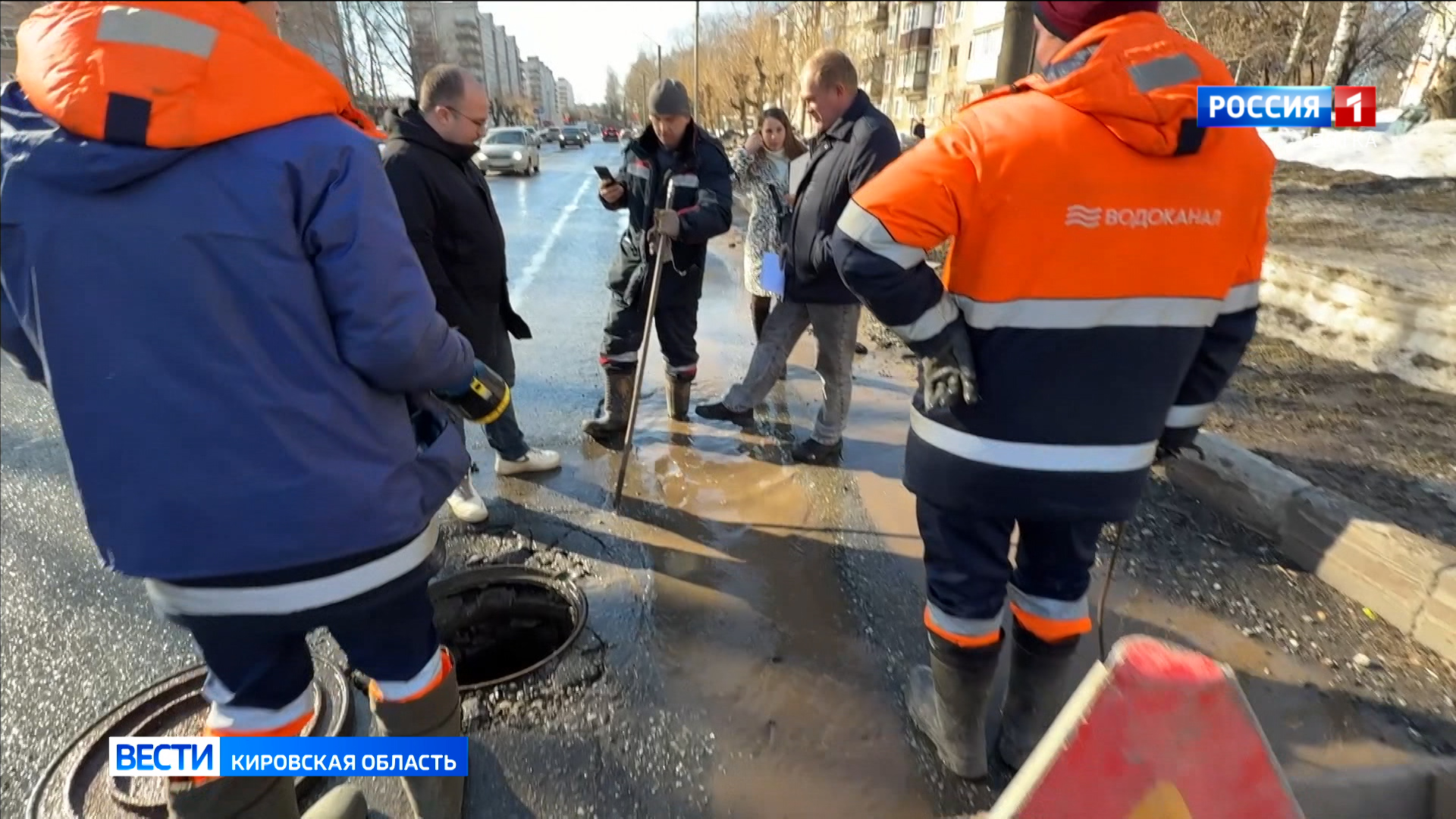 В Кирове ведётся оценка качества дорожного покрытия после зимнего периода.