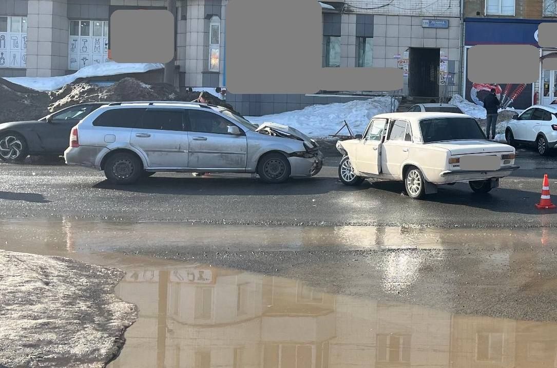 За выходные дни в Кировской области в ДТП пострадали двое несовершеннолетних