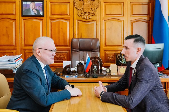 Глава Кировской области встретился с Героем России Андреем Митяшиным