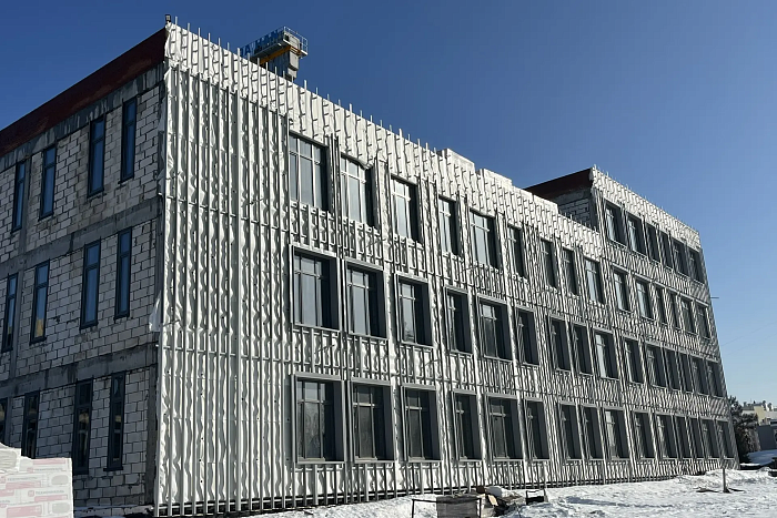 Школу на улице Торфяной в Кирове будет достраивать новый подрядчик