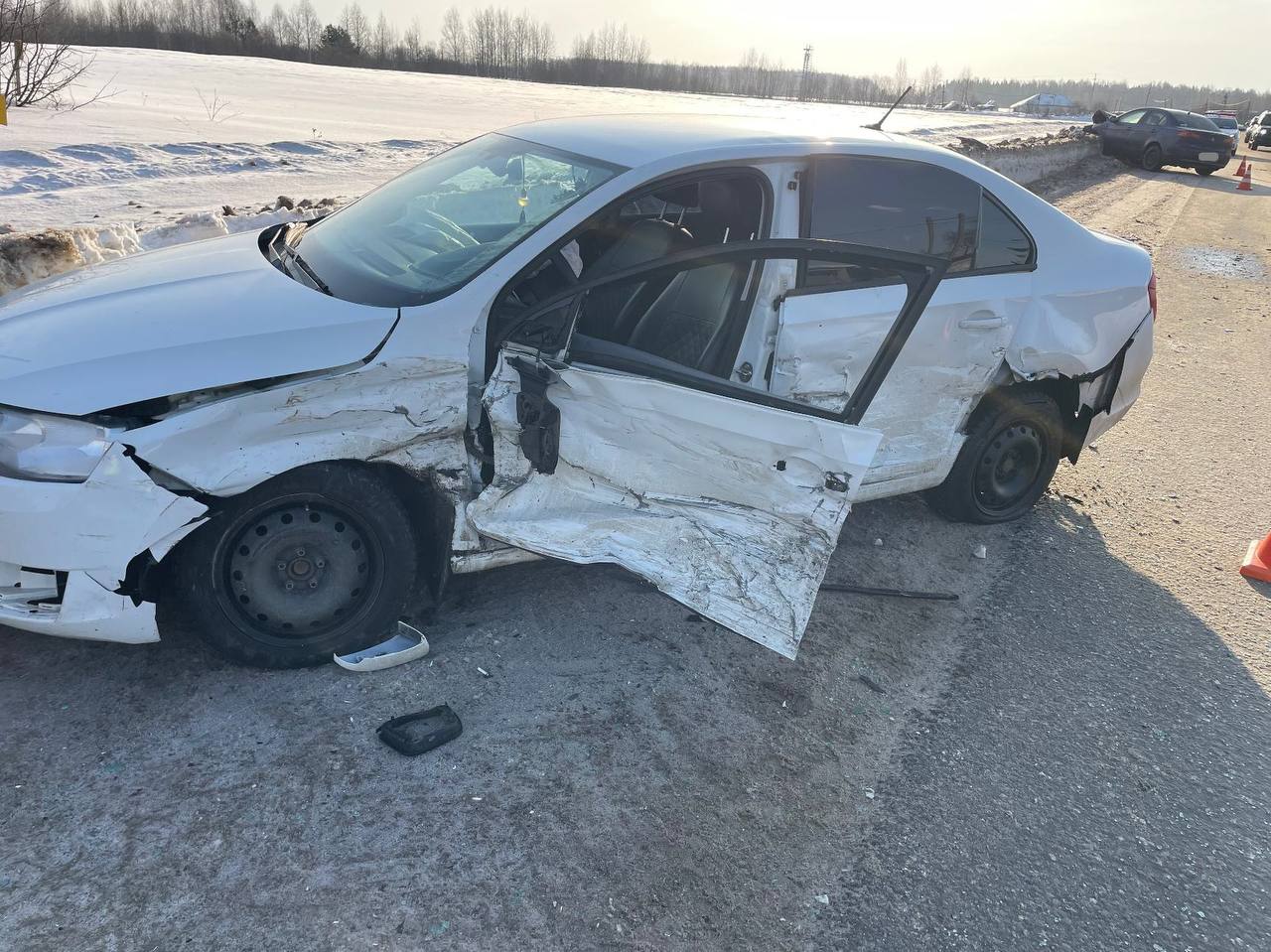 На трассе «Киров — Русское» не разъехались две иномарки