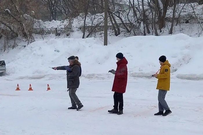 В Кирове для школьников прошли соревнования по гонкам на аэроглиссерах