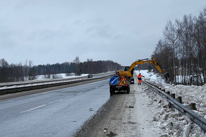 Противопаводковые работы проводят на дорогах Кировской области