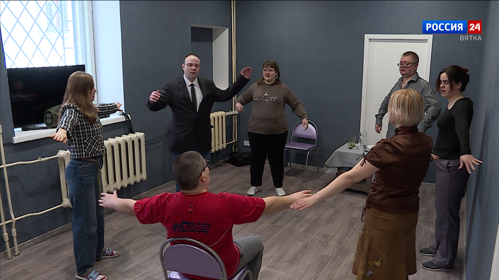 В Кировской области выступят незрячие актеры театральной студии «Рука в руке»