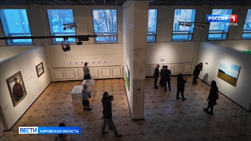 В Вятском художественном музее презентовали выставку московской художницы Евгении Буравлёвой «Малая Родина»