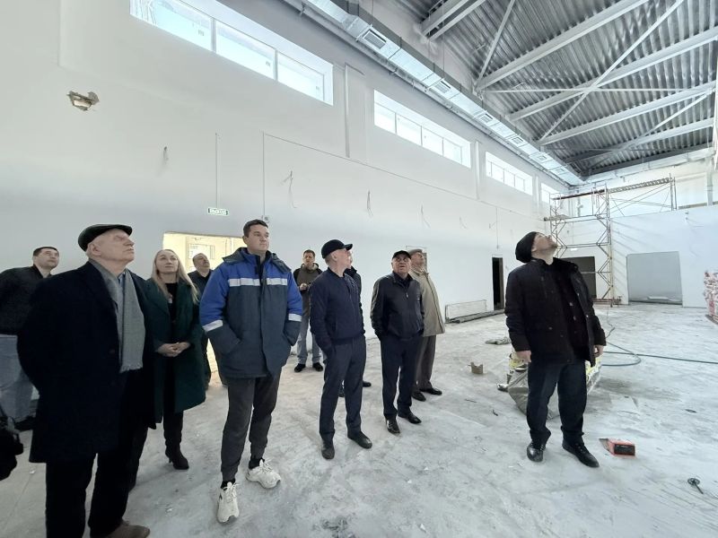 В Кирове общественники проверили ход строительства школы в Зубаревском лесу