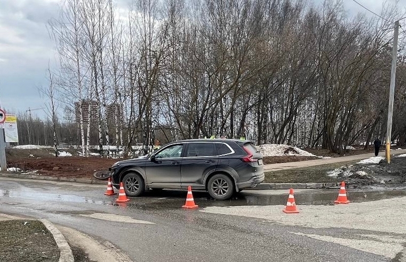 В Кирове велосипедист пострадал от столкновения с японской иномаркой