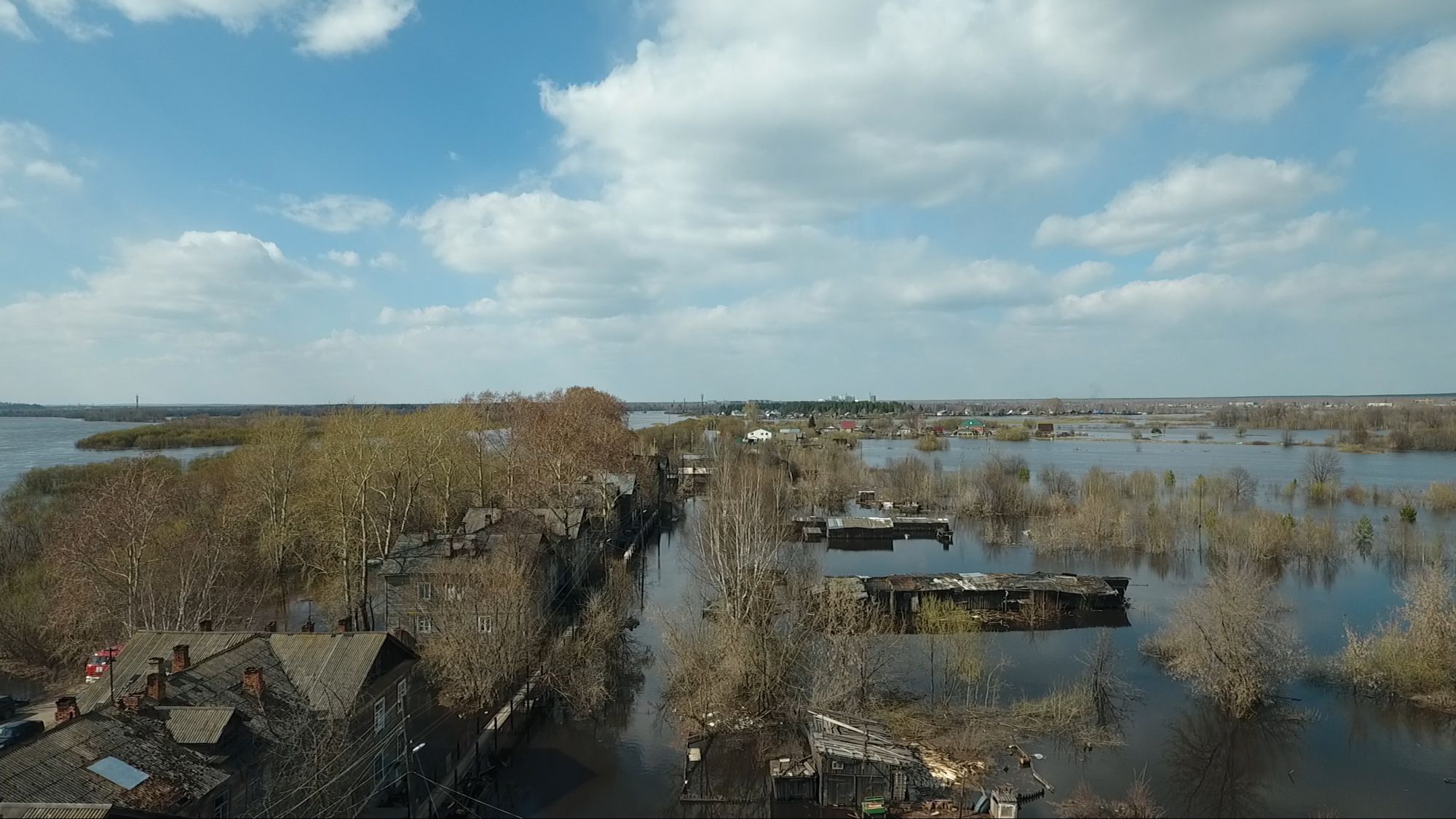 В Кировской области подтоплены 30 придомовых территорий