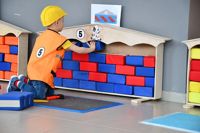 В Кирове прошел Фестиваль профессий для дошкольников в рамках чемпионата «Абилимпикс»