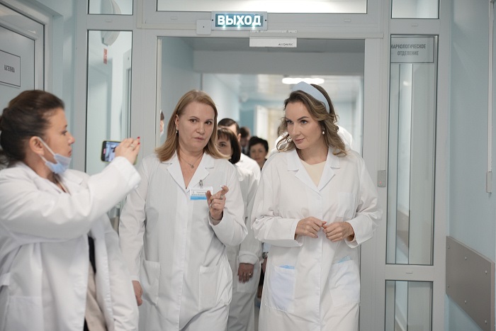 Уполномоченному при Президенте РФ по правам ребёнка Марии Львовой-Беловой представили кировский проект «Взрослые дети»