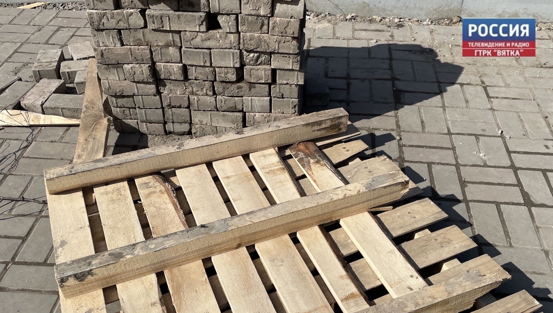 Уличный смет и мусор в Кирове убирают в усиленном режиме