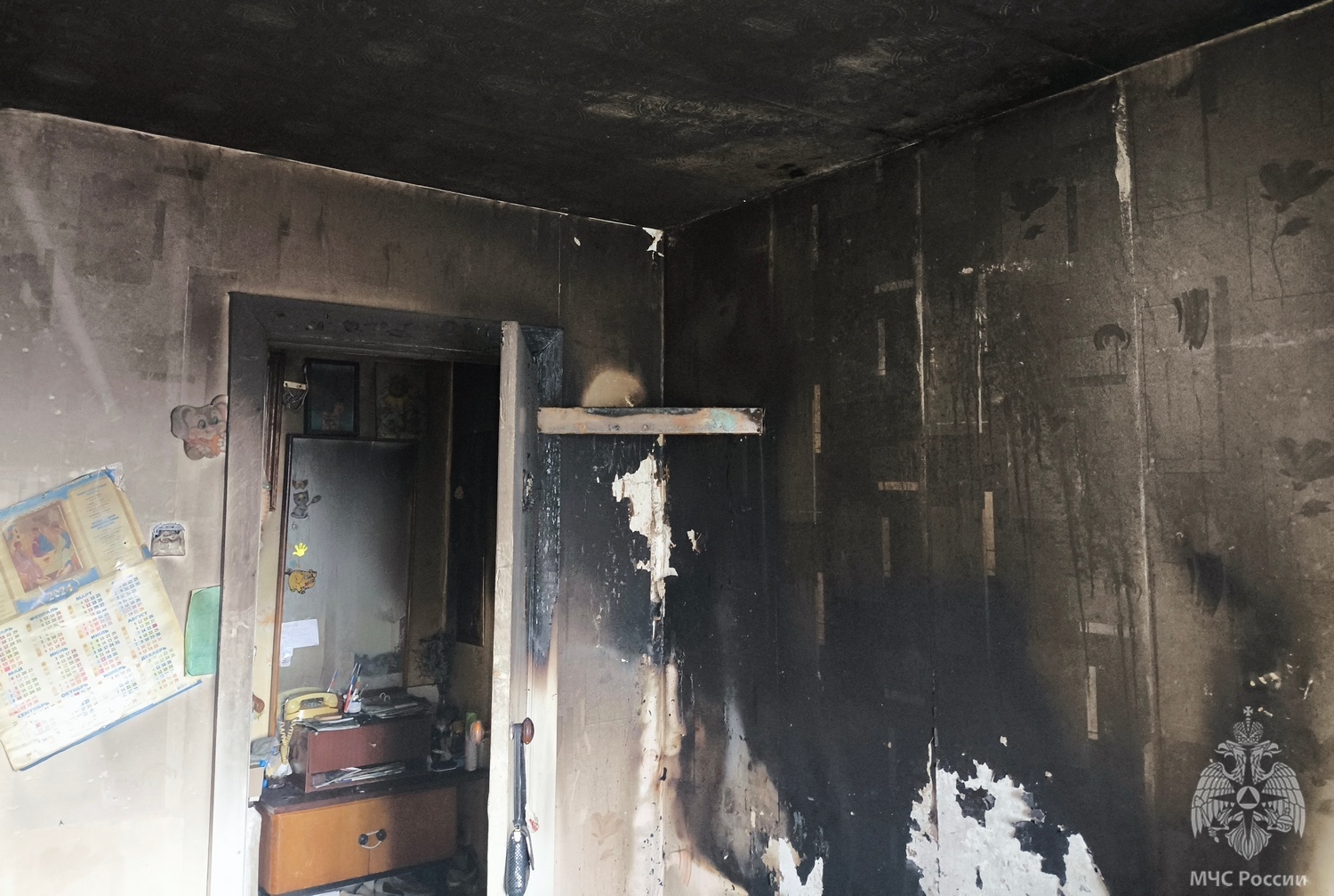 В Кирове произошел пожар из-за оставленной без присмотра свечи