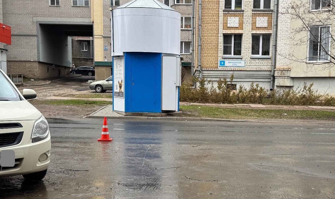 В Кирове 8-летняя девочка попала в ДТП