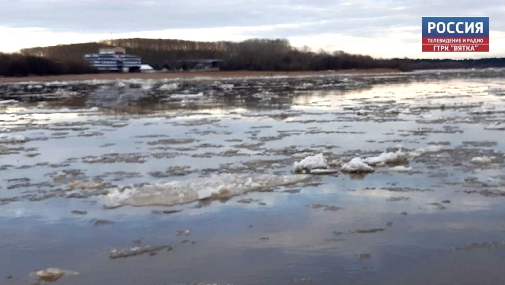 Уровень воды в Вятке составляет 151 см от нулевого поста