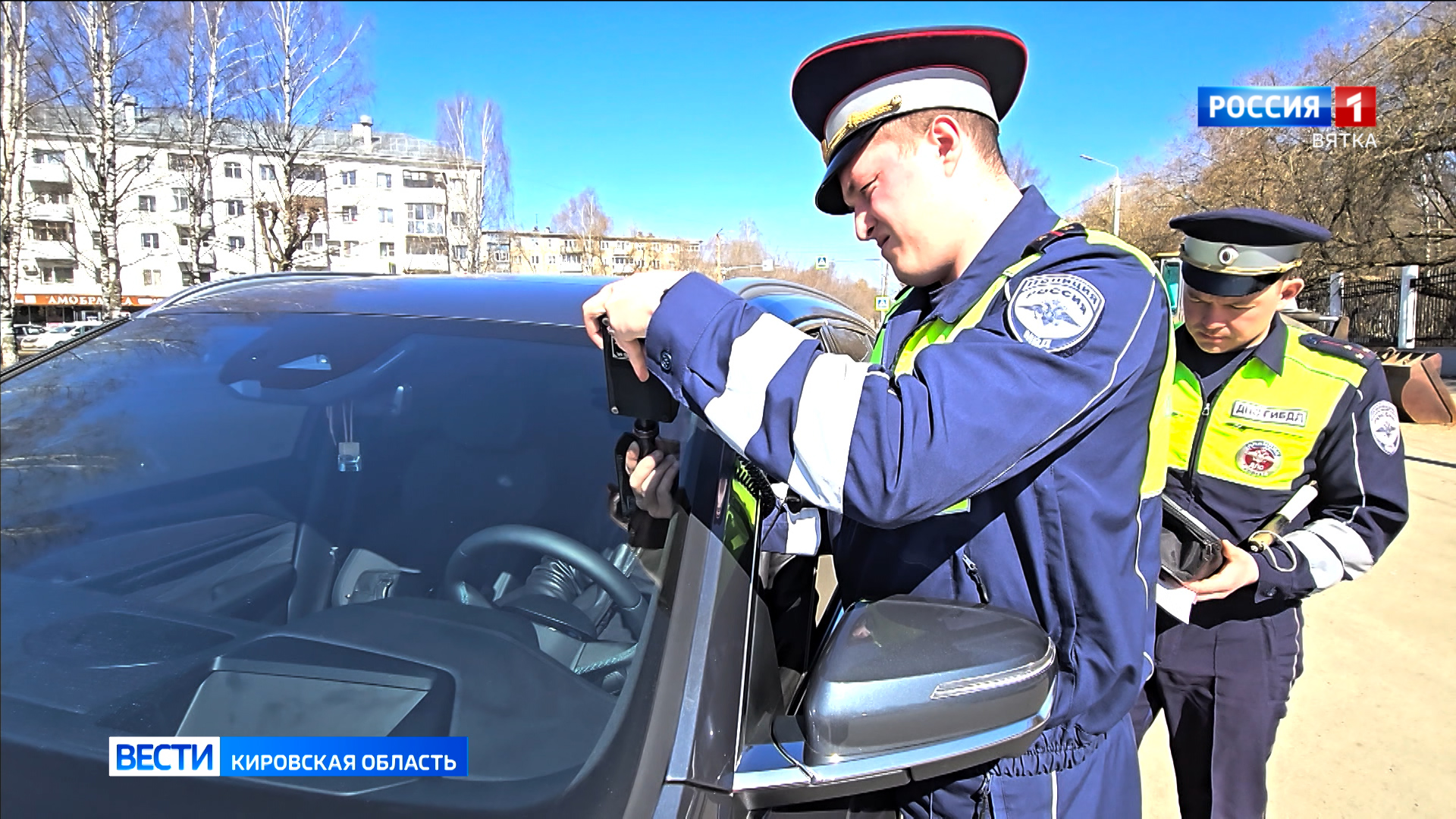 В Кирове и области проходят рейды по выявлению нарушений правил тонировки стекол автомобилей