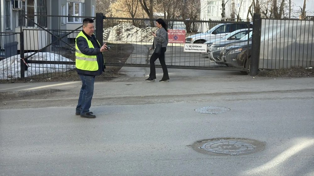 В Кирове муниципальный контроль приступил к осмотру дорог и тротуаров, находящихся на гарантии