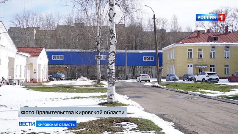 В Больнице скорой медицинской помощи завершается строительство надземного перехода